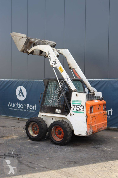 Shovel Bobcat