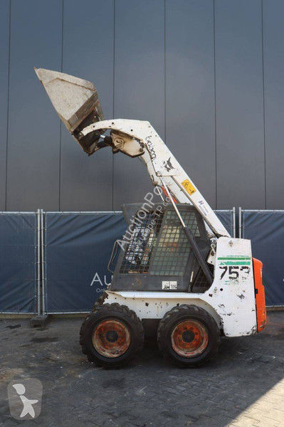 Shovel Bobcat