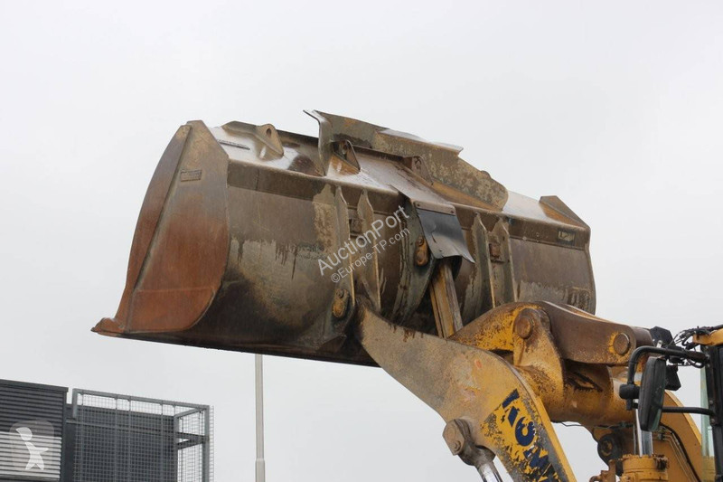 مُحمّلة Komatsu -7