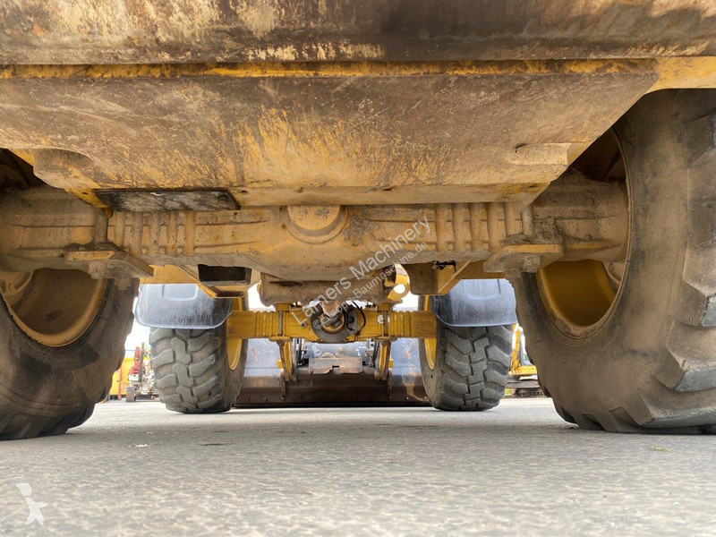 Shovel Caterpillar H2 NVT