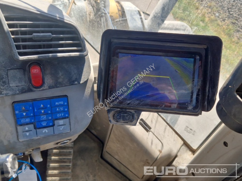 Nakladač Komatsu 8EO