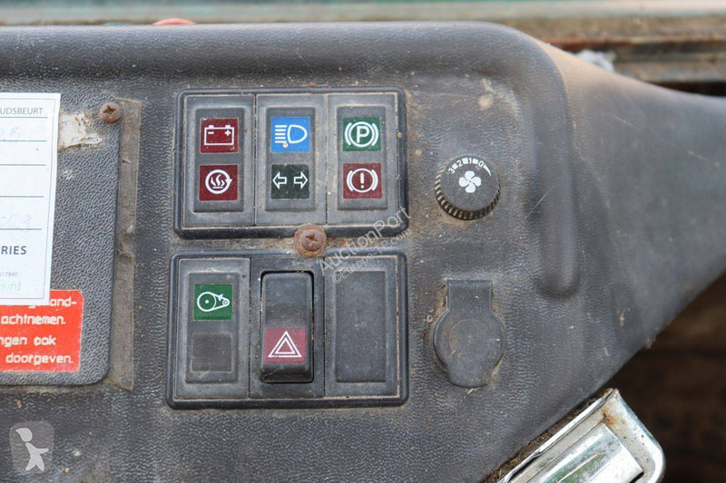 Nakladač Ahlmann AZ 18