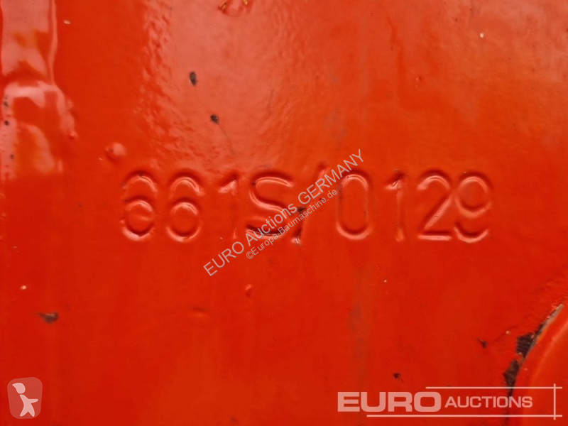 Nakladač Schaeff SKS661