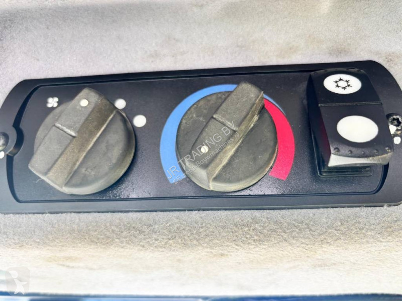 Chargeuse Caterpillar GC