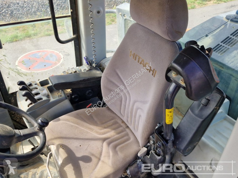 Chargeuse Hitachi 6