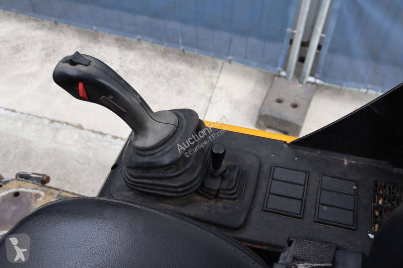 Chargeuse Giant V452T