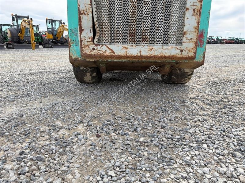 Chargeuse IHI 2041 Skid Steer Loader (Inoperable)