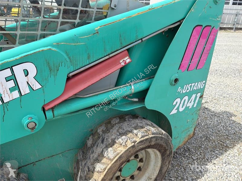 Chargeuse IHI 2041 Skid Steer Loader