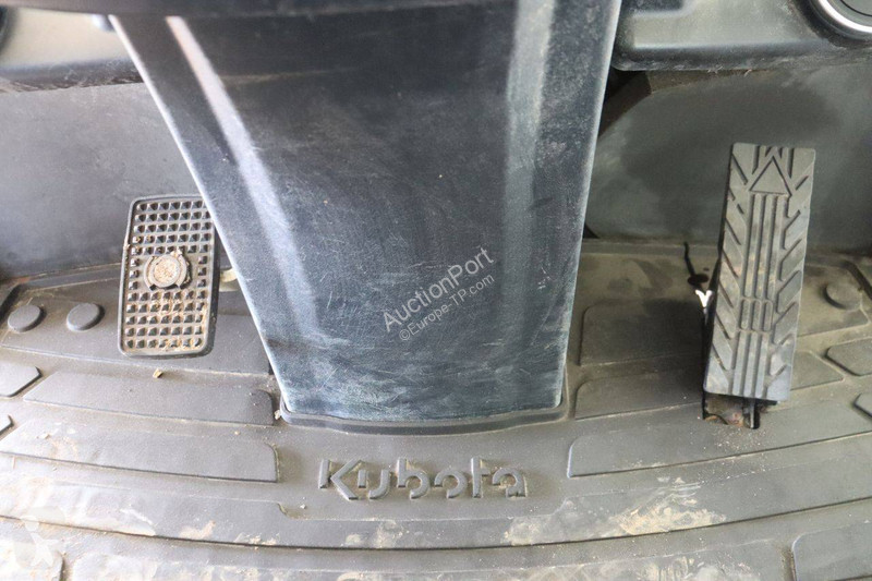 Pala cargadora Kubota R090