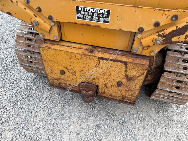 Pala cargadora Komatsu 16 Crawler Loader