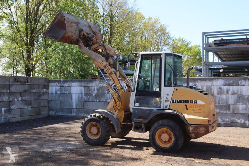 Pala cargadora Liebherr L506