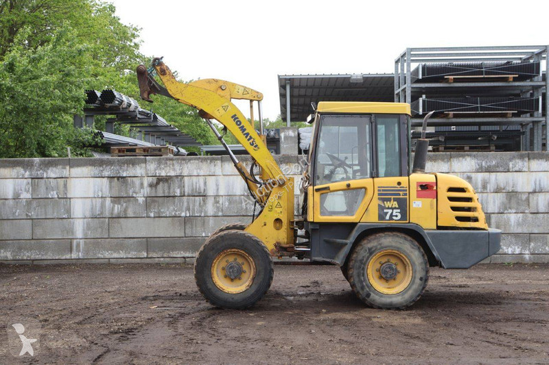 Chargeuse Komatsu 753