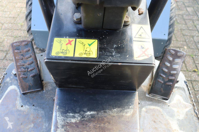 Chargeuse Giant D332SWT