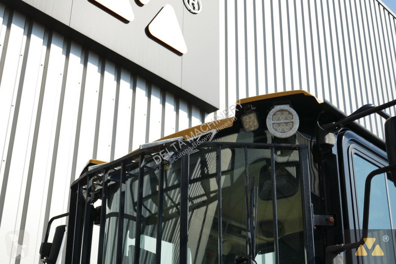 Pala Caterpillar 938M