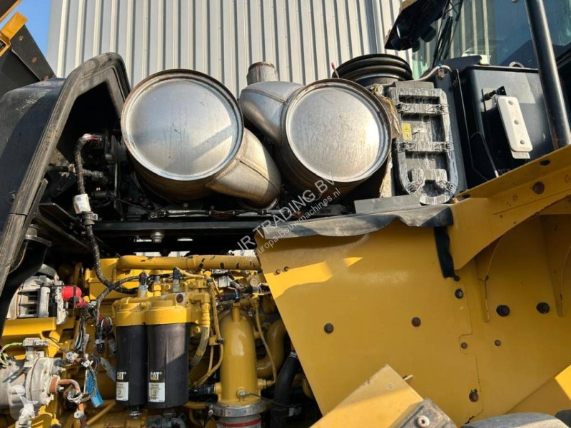 Shovel Caterpillar 980