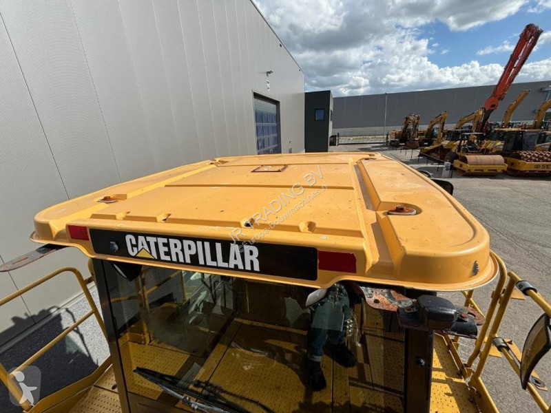 Shovel Caterpillar