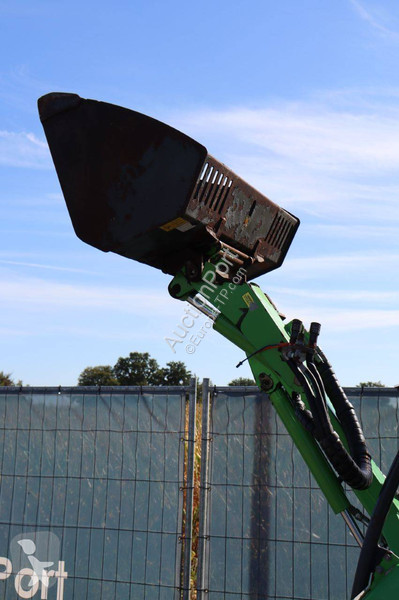 Shovel Avant tecno M