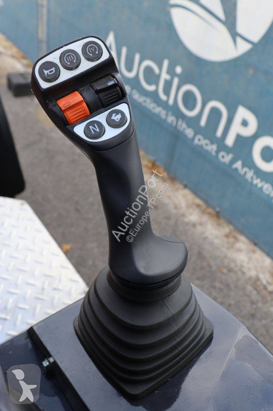 Pá carregadora  H220