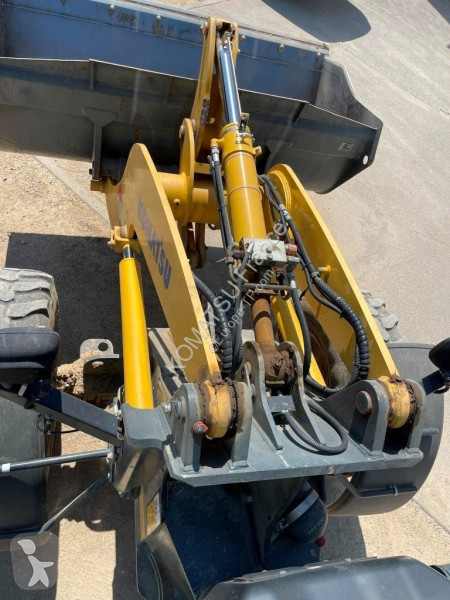 Læssemaskine Komatsu WA 100M-8E0