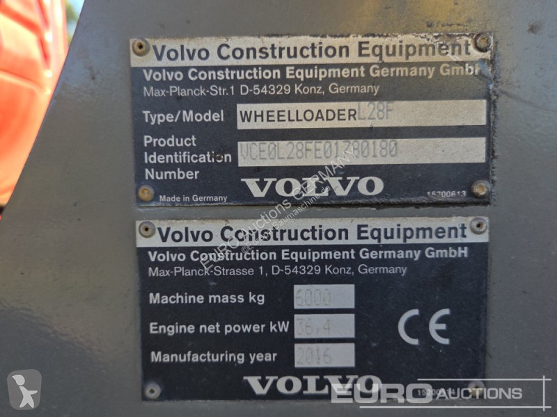Nakladač Volvo L28F
