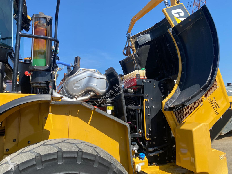 مُحمّلة Caterpillar 962 M .