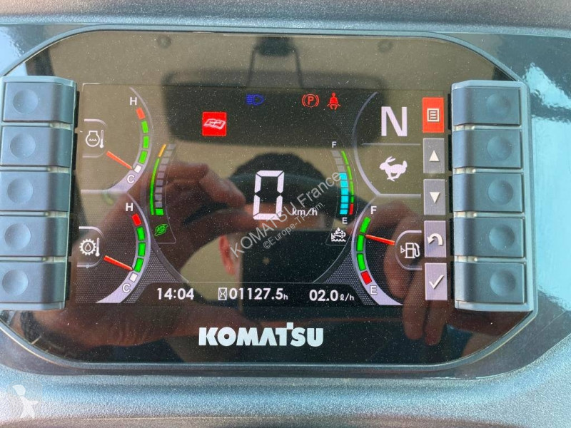 Chargeuse Komatsu WA100M-8E0