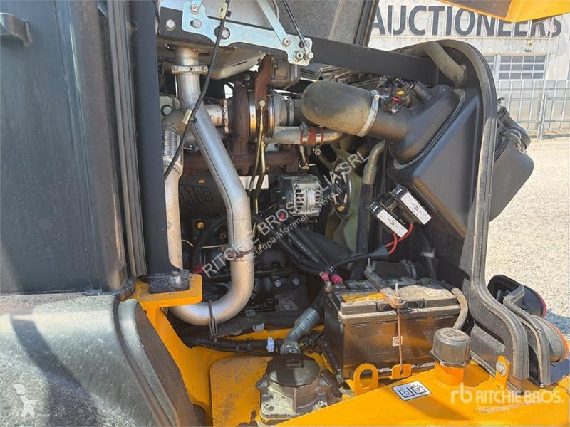 Навантажувач JCB Agri Wheel Loader