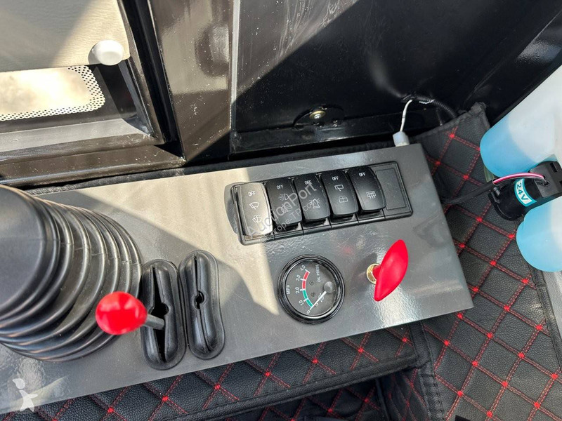 MINI 780T loader