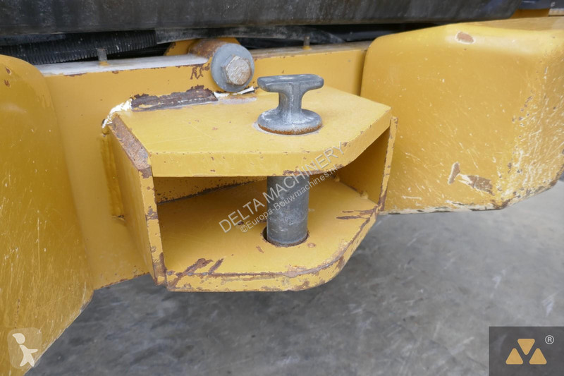 Nakladač Caterpillar 980M