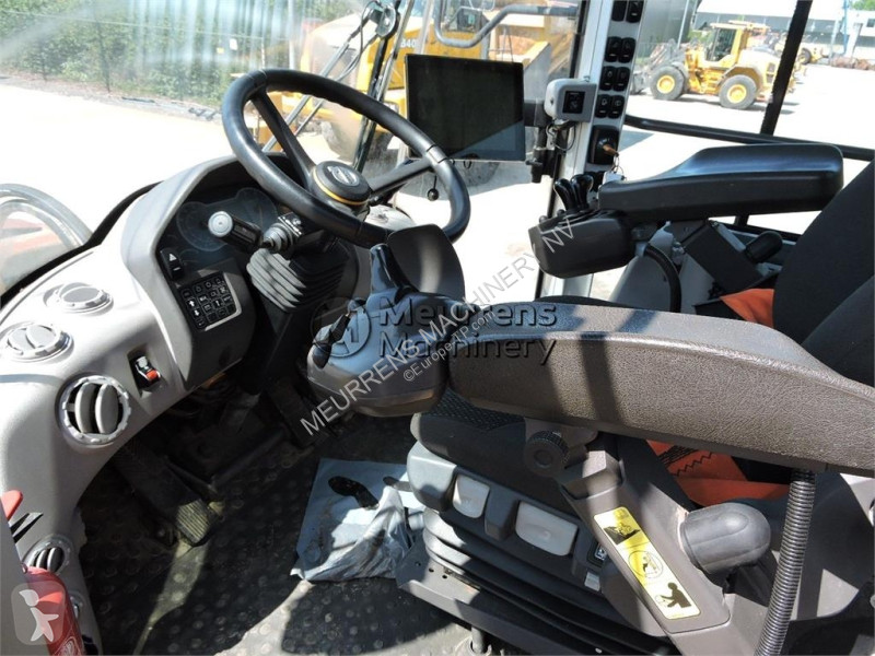 Nakladač Volvo L150H