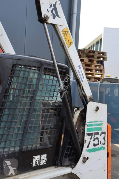 Shovel Bobcat