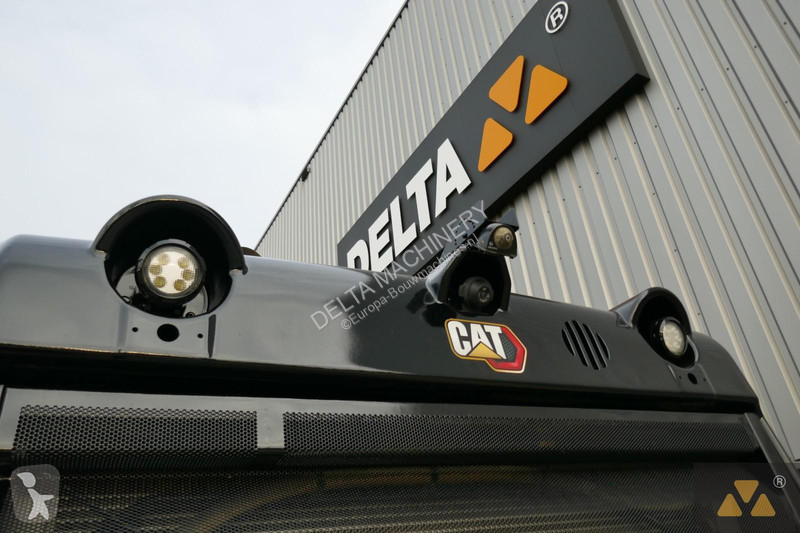 Nakladač Caterpillar 980M