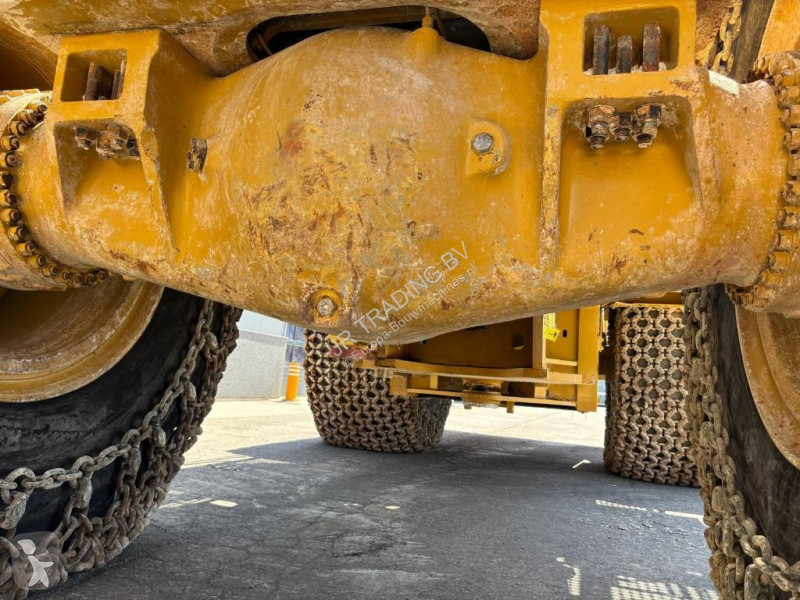 Nakladač Caterpillar (full service history...