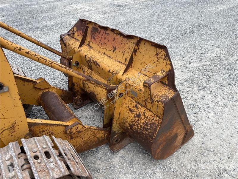 Pala cargadora Komatsu 16 Crawler Loader