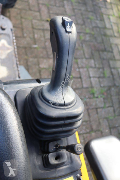 Chargeuse Giant D332SWT