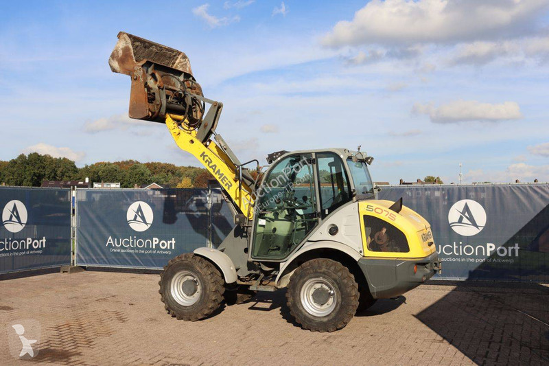 Kramer 353 loader