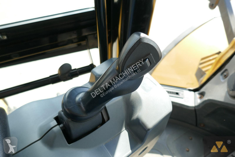 Shovel Caterpillar 980M