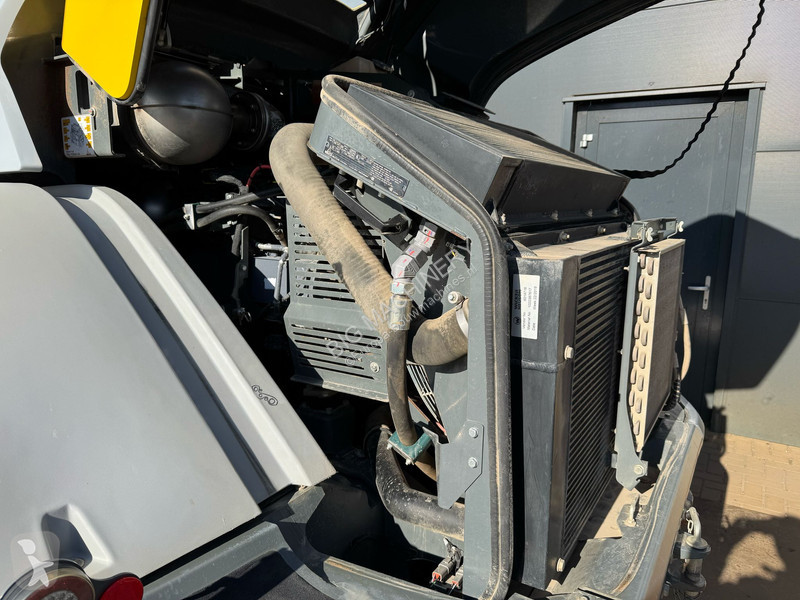 Shovel Kramer 8155 / Forks / bucket