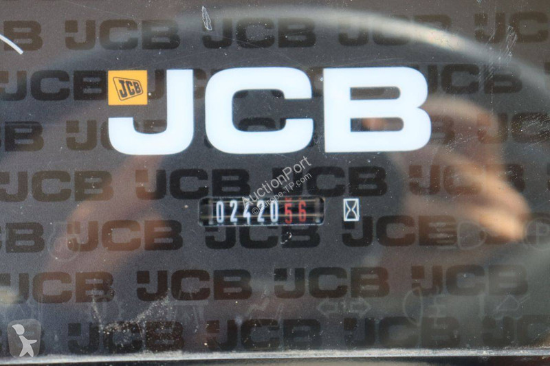 Nakladač JCB T4