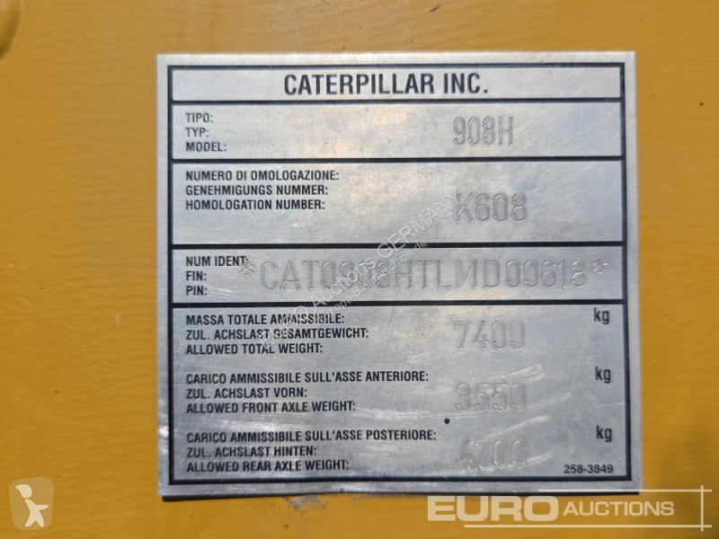 Товарач Caterpillar