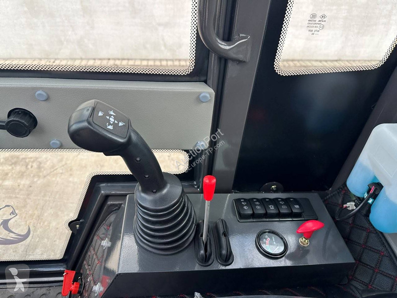 Chargeuse  MINI 780T
