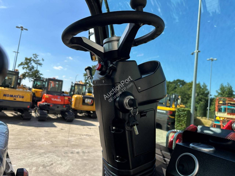 Chargeuse  MINI 780TT