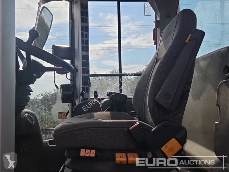 Навантажувач Volvo