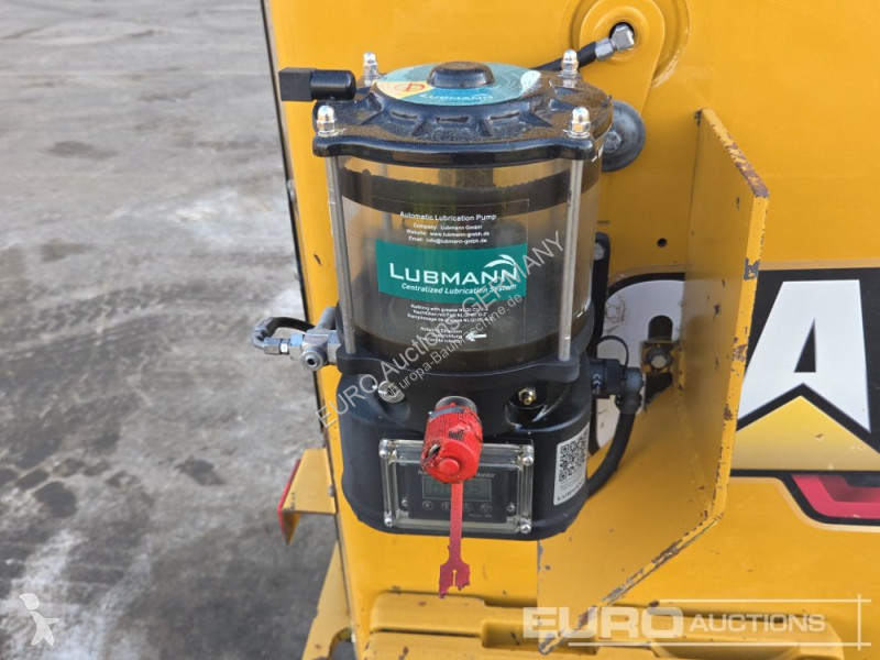 Фронтальный погрузчик Caterpillar 289D3