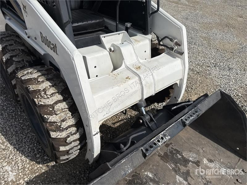 مُحمّلة Bobcat 753