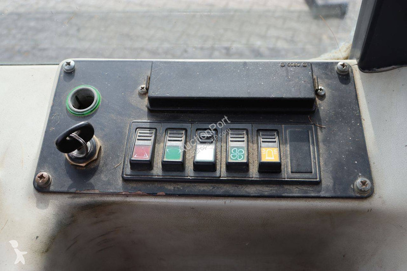 Chargeuse Kramer 418