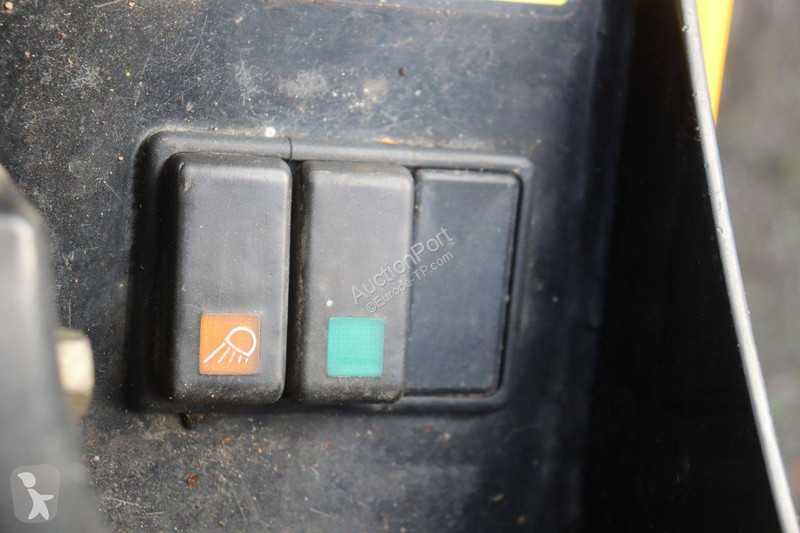 Chargeuse Giant D332SWT