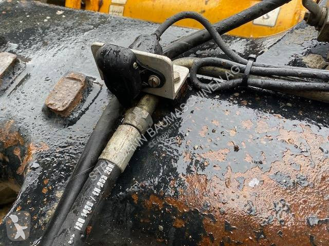 Shovel JCB