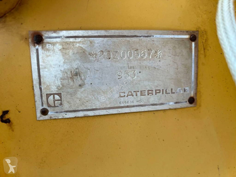 Nakladač Caterpillar - Ripper