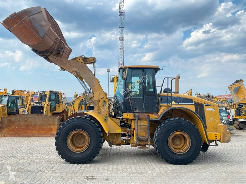 Shovel Caterpillar NVT